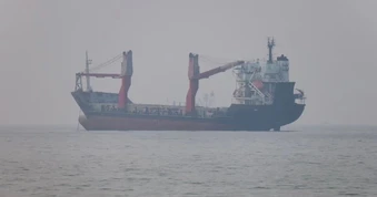 Mỹ - Iran kết thúc đàm phán gián tiếp, số phận eo biển Hormuz vẫn lơ lửng