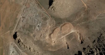 Mỹ, Israel phá huỷ lối vào 'thành phố tên lửa' ngầm của Iran