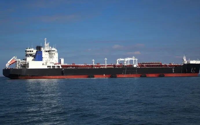 Mỹ không gia hạn miễn trừng phạt đối với dầu mỏ Iran và Nga Mỹ không gia hạn miễn trừng phạt đối với dầu mỏ Iran và Nga