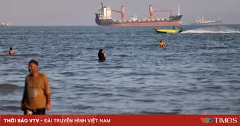Mỹ không kích Iran sau vụ tàu hàng bị tấn công ngoài khơi Oman