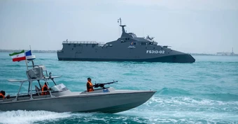 Mỹ tính lập liên minh 'giải cứu' eo Hormuz, Iran cảnh báo đáp trả