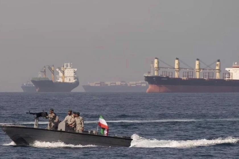 Mỹ trao “cơ hội cuối cùng” cho Iran, cảnh báo cứng rắn về eo biển Hormuz Mỹ trao “cơ hội cuối cùng” cho Iran, cảnh báo cứng rắn về eo biển Hormuz