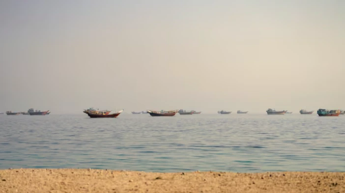 Mỹ và Iran âm thầm đàm phán lộ trình mở lại eo biển Hormuz Mỹ và Iran âm thầm đàm phán lộ trình mở lại eo biển Hormuz