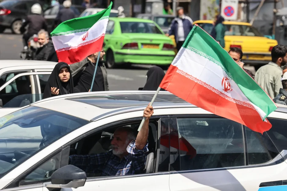 Mỹ và Iran đều tuyên bố chiến thắng sau khi đạt thỏa thuận ngừng bắn Mỹ và Iran đều tuyên bố chiến thắng sau khi đạt thỏa thuận ngừng bắn