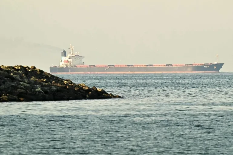 Mỹ và Iran nổ súng vào tàu thương mại tại eo biển Hormuz, nhìn từ khía cạnh pháp lý Mỹ và Iran nổ súng vào tàu thương mại tại eo biển Hormuz, nhìn từ khía cạnh pháp lý