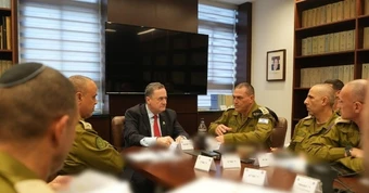 Mỹ và Israel chuẩn bị kế hoạch tấn công Iran như thế nào?