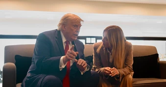 Mỹ-Ý căng thẳng chuyện ‘chụp ảnh’ giữa ông Trump và bà Meloni