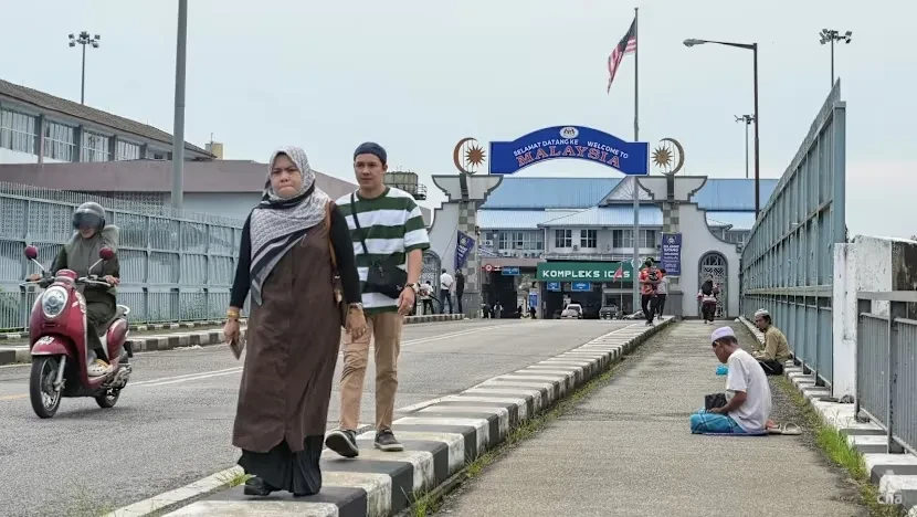 Malaysia tạm giữ 34 học sinh vượt biên trái phép để đi học Malaysia tạm giữ 34 học sinh vượt biên trái phép để đi học