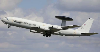 Máy bay NATO hoạt động dày đặc gần Nga và Belarus