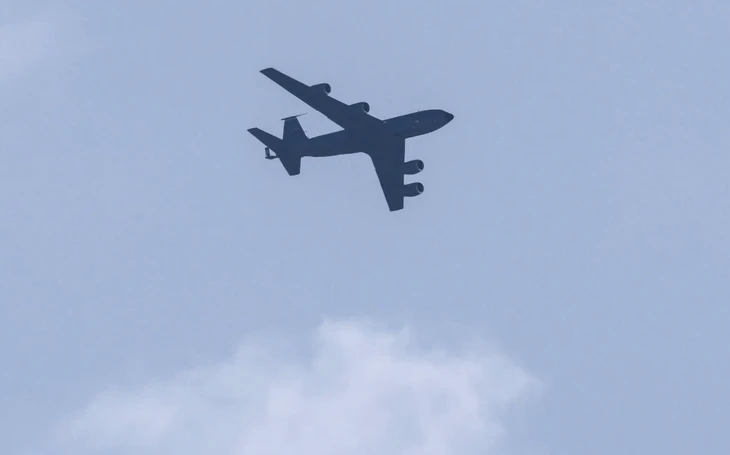 Máy bay tiếp nhiên liệu Boeing KC-135 của Mỹ bị rơi ở Iraq Máy bay tiếp nhiên liệu Boeing KC-135 của Mỹ bị rơi ở Iraq