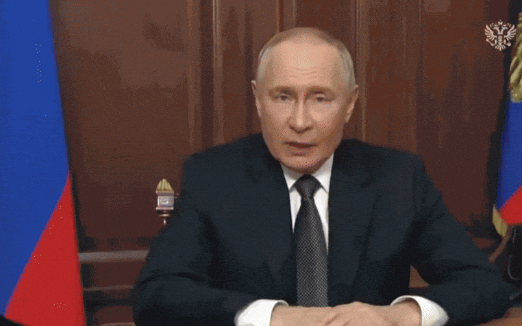 MK: Nga kéo cờ, “pháo đài” của Kiev sụp đổ - TT Putin hạ lệnh, Tu-95MS xuất kích giữa tin nóng về 3 vạn quân NATO MK: Nga kéo cờ, “pháo đài” của Kiev sụp đổ - TT Putin hạ lệnh, Tu-95MS xuất kích giữa tin nóng về 3 vạn quân NATO