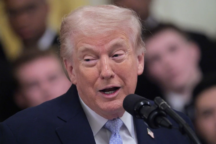 Mới khẳng định đang thắng nên không ngừng bắn, ông Trump lại 'cân nhắc thu hẹp chiến sự' Mới khẳng định đang thắng nên không ngừng bắn, ông Trump lại 'cân nhắc thu hẹp chiến sự'