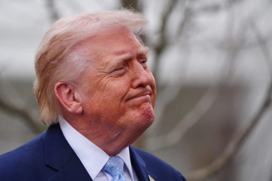 'Món quà lớn' của Iran cho ông Trump có thể là vài tàu dầu qua Hormuz