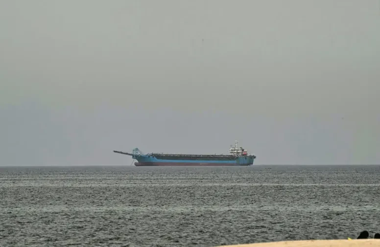 Một số tàu chở dầu bị trừng phạt đi qua eo biển Hormuz bất chấp lệnh phong tỏa của Mỹ Một số tàu chở dầu bị trừng phạt đi qua eo biển Hormuz bất chấp lệnh phong tỏa của Mỹ