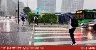 Mưa đá, dông lốc và mưa lớn cực đoan gây gián đoạn diện rộng tại Trung Quốc