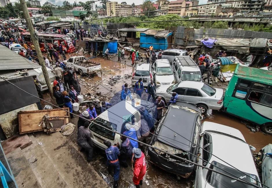 Mưa lớn kéo dài gây lũ lụt nghiêm trọng tại Kenya, ít nhất 71 thiệt mạng Mưa lớn kéo dài gây lũ lụt nghiêm trọng tại Kenya, ít nhất 71 thiệt mạng
