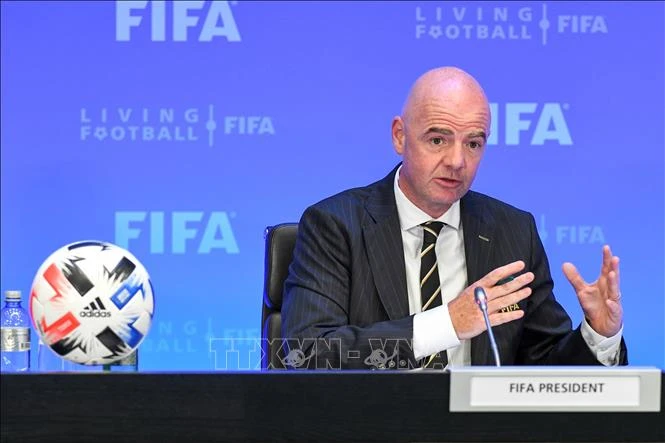 Năm câu hỏi về kế hoạch đầu tư World Cup của FIFA đang gây chia rẽ bóng đá thế giới Năm câu hỏi về kế hoạch đầu tư World Cup của FIFA đang gây chia rẽ bóng đá thế giới