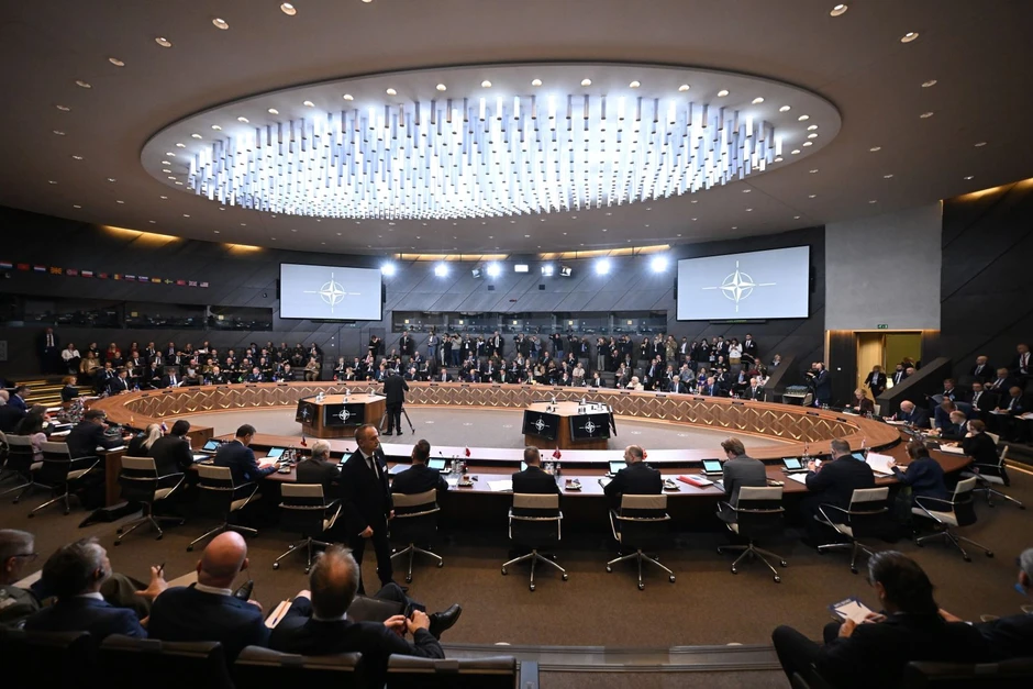Năm nước NATO phản đối kế hoạch viện trợ quân sự bắt buộc cho Ukraine Năm nước NATO phản đối kế hoạch viện trợ quân sự bắt buộc cho Ukraine