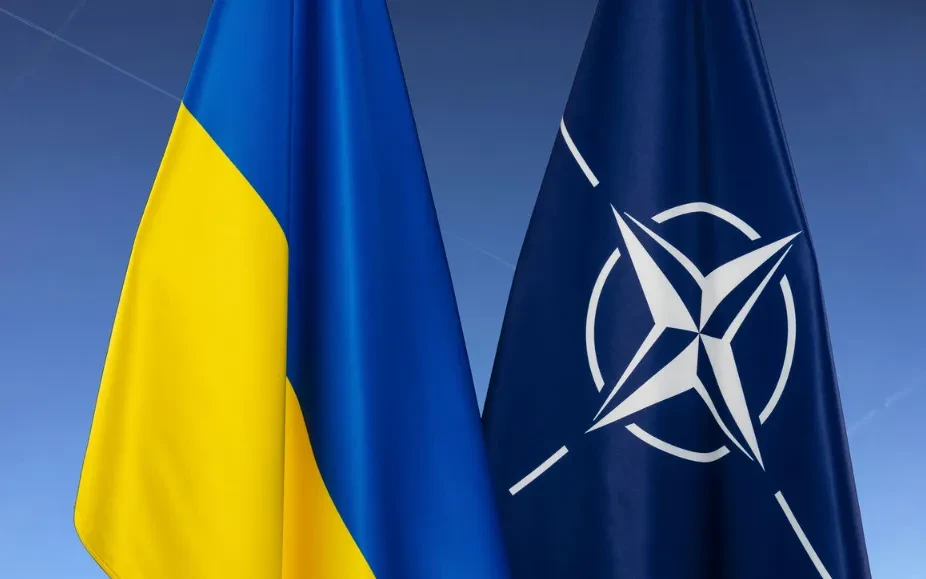 NATO cân nhắc gói viện trợ 70 tỷ Euro cho Ukraine NATO cân nhắc gói viện trợ 70 tỷ Euro cho Ukraine