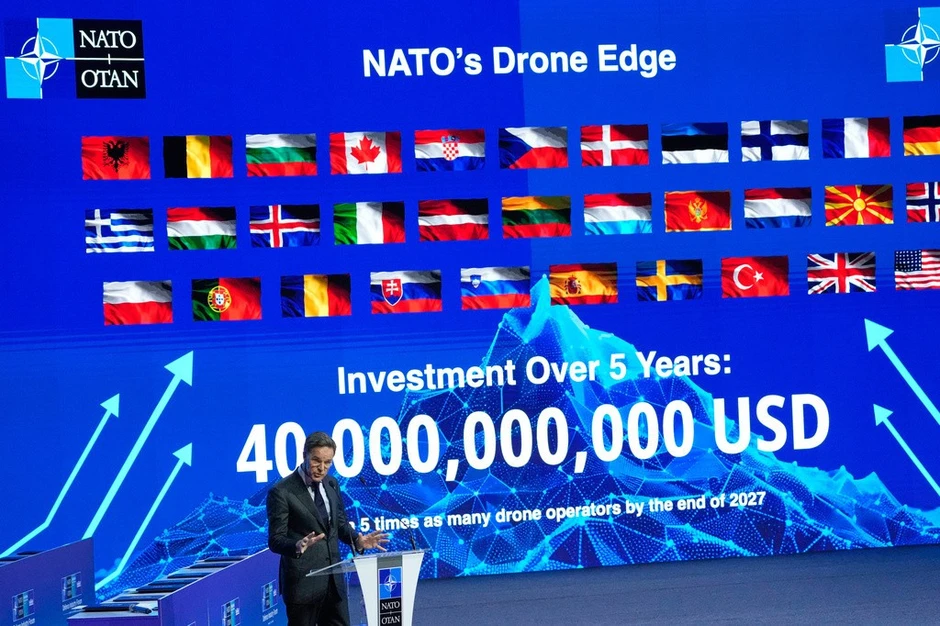 NATO khởi động loạt dự án chiến lược, lo Nga và Trung Quốc ngày càng xích gần nhau NATO khởi động loạt dự án chiến lược, lo Nga và Trung Quốc ngày càng xích gần nhau