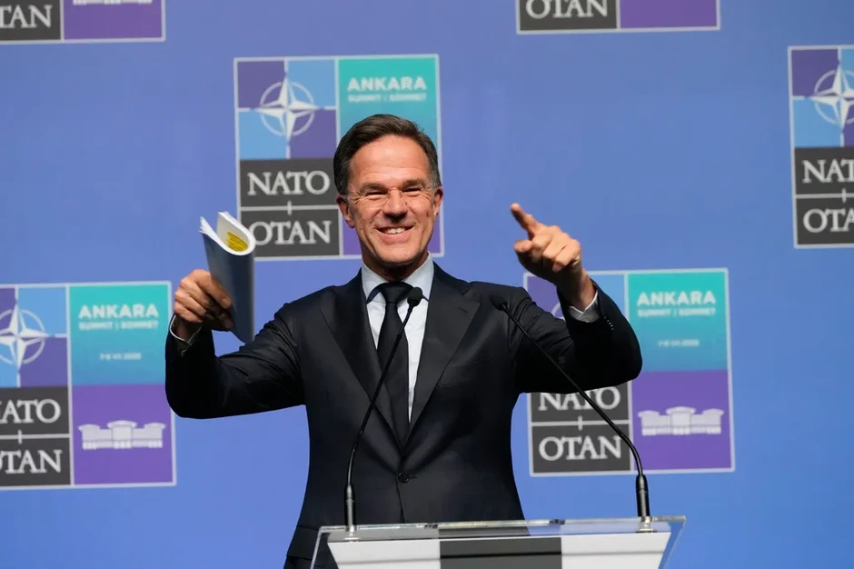 NATO quyết tâm thực hiện cam kết tăng chi cho quốc phòng NATO quyết tâm thực hiện cam kết tăng chi cho quốc phòng