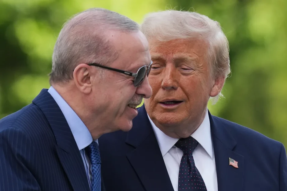NATO và Mỹ công bố loạt thỏa thuận quốc phòng mới NATO và Mỹ công bố loạt thỏa thuận quốc phòng mới