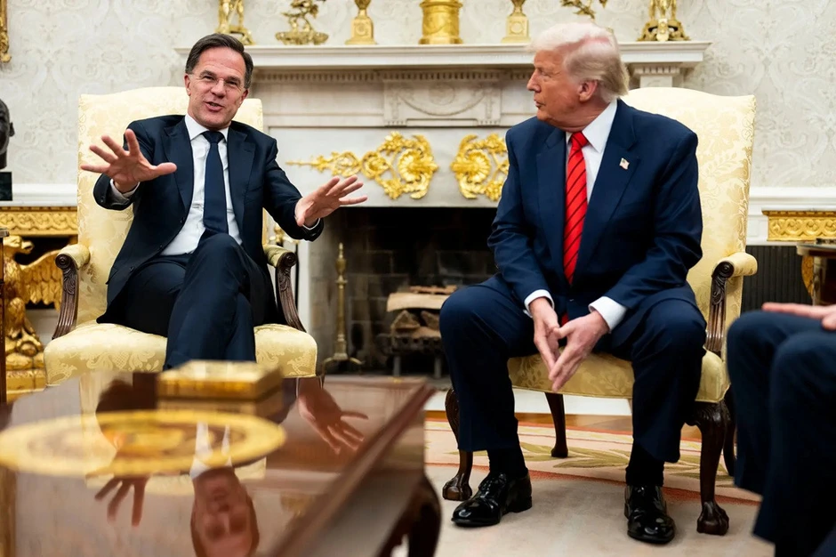 NATO 'xoa dịu' cơn giận của ông Trump về tình hình eo biển Hormuz NATO 'xoa dịu' cơn giận của ông Trump về tình hình eo biển Hormuz