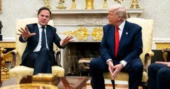 NATO 'xoa dịu' cơn giận của ông Trump về tình hình eo biển Hormuz