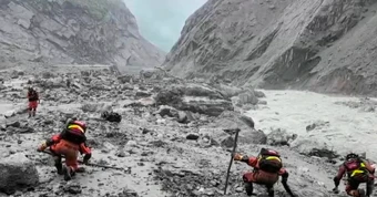 Nepal chật vật cứu hàng trăm người kẹt trong hầm, Trung Quốc khẩn cấp điều chuyên gia hỗ trợ