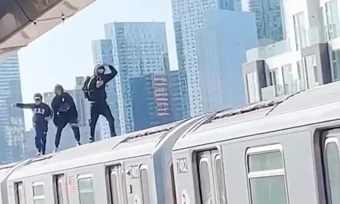 New York cảnh báo về thử thách trèo nóc tàu điện
