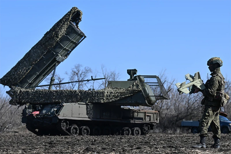 Nga bắn hạ gần 200 UAV ở Kursk, mời Tổng thống Ukraine đến Moscow hội đàm Nga bắn hạ gần 200 UAV ở Kursk, mời Tổng thống Ukraine đến Moscow hội đàm