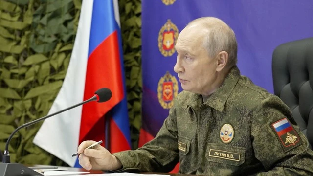 Nga bắn vũ khí lạ ở Kiev, sóng xung kích lan rộng - TT Putin xuất hiện với hình ảnh hiếm, loạt nước xôn xao