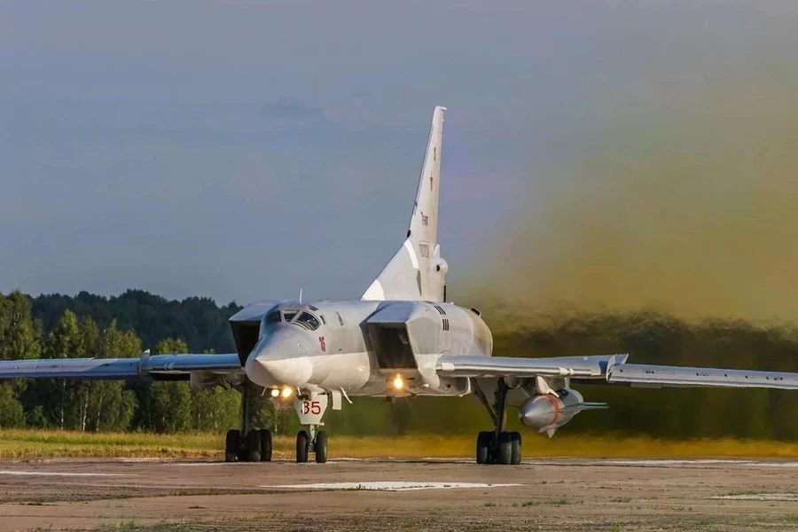 Nga dùng tên lửa Kh-22/32 để tấn công Ukraine lần đầu tiên sau nhiều tháng Nga dùng tên lửa Kh-22/32 để tấn công Ukraine lần đầu tiên sau nhiều tháng