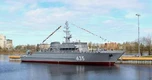 Nga hạ thủy tàu dài gần 62 mét, nặng 890 tấn, thân làm bằng sợi thủy tinh nguyên khối, tầm hoạt động hơn 2.400 km, chuyên thực hiện nhiệm vụ siêu đặc biệt