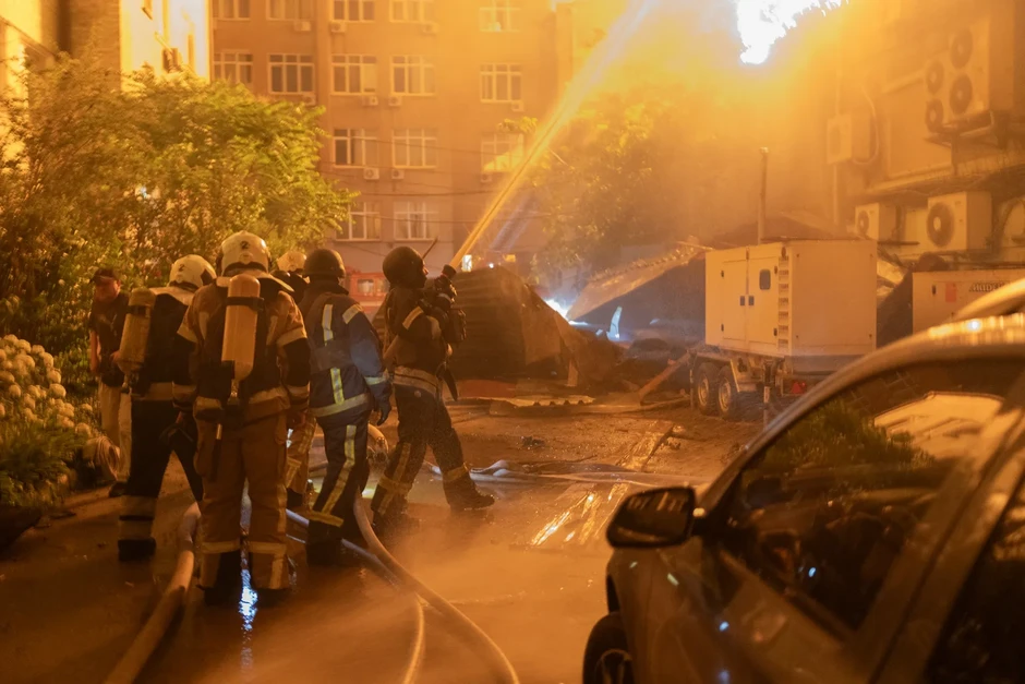 Nga không kích đáp trả Ukraine, phóng hàng chục tên lửa vào Kiev Nga không kích đáp trả Ukraine, phóng hàng chục tên lửa vào Kiev