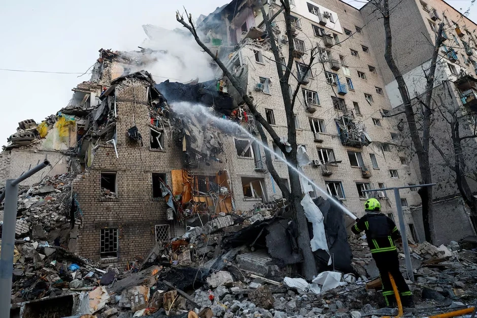 Nga không kích đáp trả Ukraine, phóng hàng chục tên lửa vào Kiev Nga không kích đáp trả Ukraine, phóng hàng chục tên lửa vào Kiev