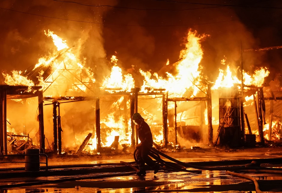 Nga không kích rung chuyển Kiev, loạt cơ sở cháy lớn Nga không kích rung chuyển Kiev, loạt cơ sở cháy lớn