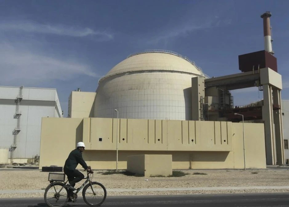 Nga sơ tán khẩn khỏi nhà máy hạt nhân Iran, cảnh báo hậu quả “không thể khắc phục” Nga sơ tán khẩn khỏi nhà máy hạt nhân Iran, cảnh báo hậu quả “không thể khắc phục”