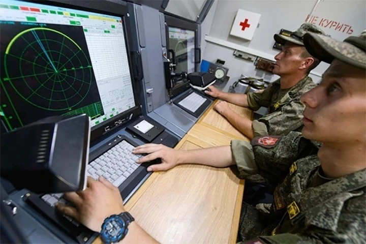 Nga - Ukraine dựng lưới phòng thủ: Phá sóng, cắt GPS, mang súng săn diệt UAV Nga - Ukraine dựng lưới phòng thủ: Phá sóng, cắt GPS, mang súng săn diệt UAV