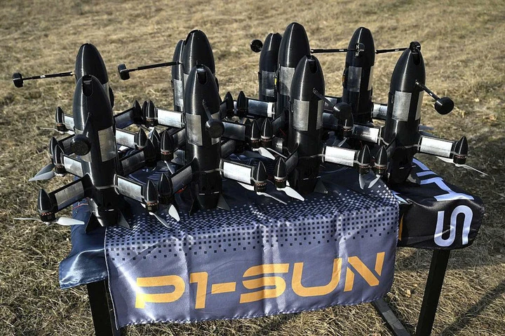 Nga - Ukraine dựng lưới phòng thủ: Phá sóng, cắt GPS, mang súng săn diệt UAV Nga - Ukraine dựng lưới phòng thủ: Phá sóng, cắt GPS, mang súng săn diệt UAV