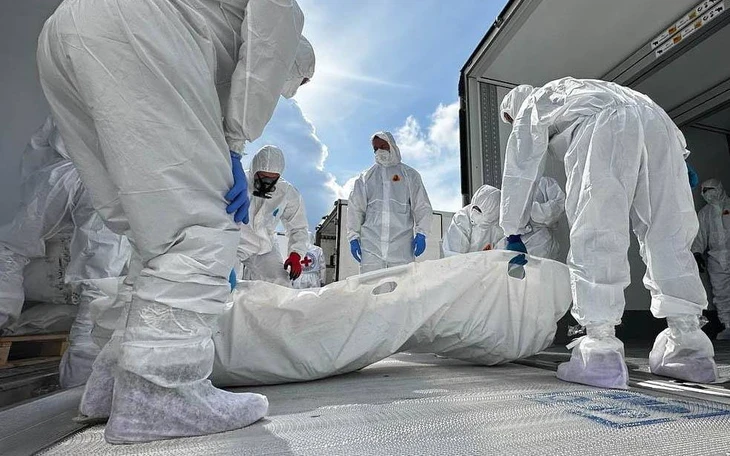 Nga, Ukraine tố nhau vi phạm lệnh ngừng bắn trong lễ Phục sinh
