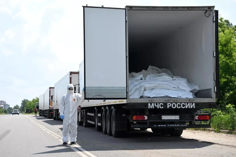 Nga, Ukraine trao đổi hơn 1.000 thi thể binh sĩ Nga, Ukraine trao đổi hơn 1.000 thi thể binh sĩ