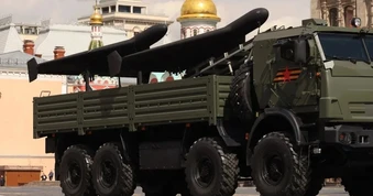 Nga và Ukraine “ăn miếng trả miếng”, cuộc đấu UAV nóng rực