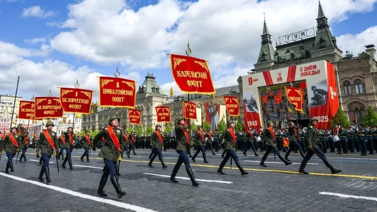 Nga và Ukraine cùng tuyên bố ngừng bắn Ngày Chiến thắng, nhưng thời gian khác nhau Nga và Ukraine cùng tuyên bố ngừng bắn Ngày Chiến thắng, nhưng thời gian khác nhau