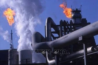 Ngành dầu mỏ Iran tiến sát 'điểm không thể quay đầu'