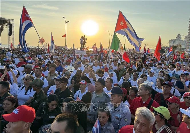 Ngày Quốc tế Lao động 1/5: Tinh thần đoàn kết lan tỏa tại Cuba Ngày Quốc tế Lao động 1/5: Tinh thần đoàn kết lan tỏa tại Cuba