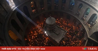 Nghi lễ Lửa Thánh tại Jerusalem thu hút hàng nghìn tín đồ Cơ đốc giáo