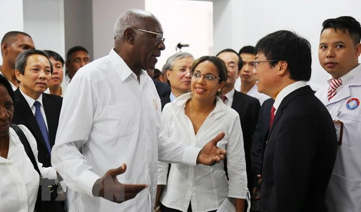 Nghĩa tình Cuba và những 'chiến sĩ áo trắng' không biên giới Nghĩa tình Cuba và những 'chiến sĩ áo trắng' không biên giới
