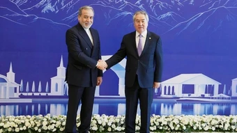 Ngoại trưởng Iran tuyên bố quyết không lùi bước, tiếp tục tham vấn Nga và Trung Quốc