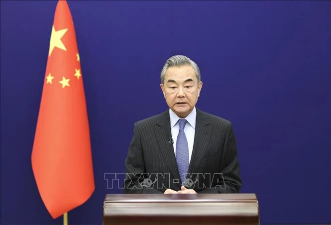 Ngoại trưởng Trung Quốc lên tiếng về chuyến thăm của ông Trump giữa chiến sự Iran
